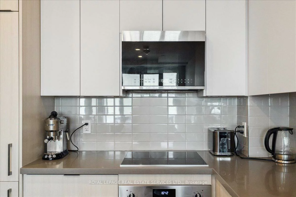 297, Oak Walk, 1015 - RO River Oaks, Oakville