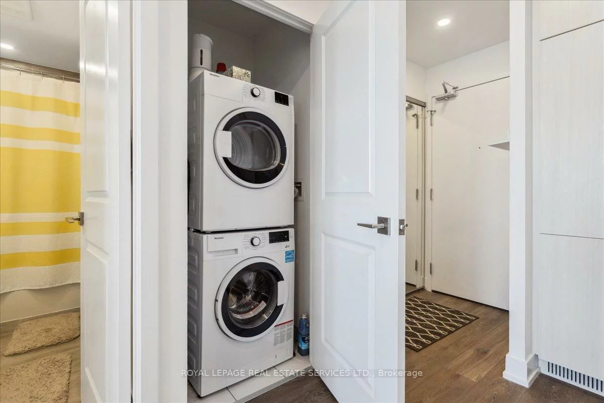 297, Oak Walk, 1015 - RO River Oaks, Oakville