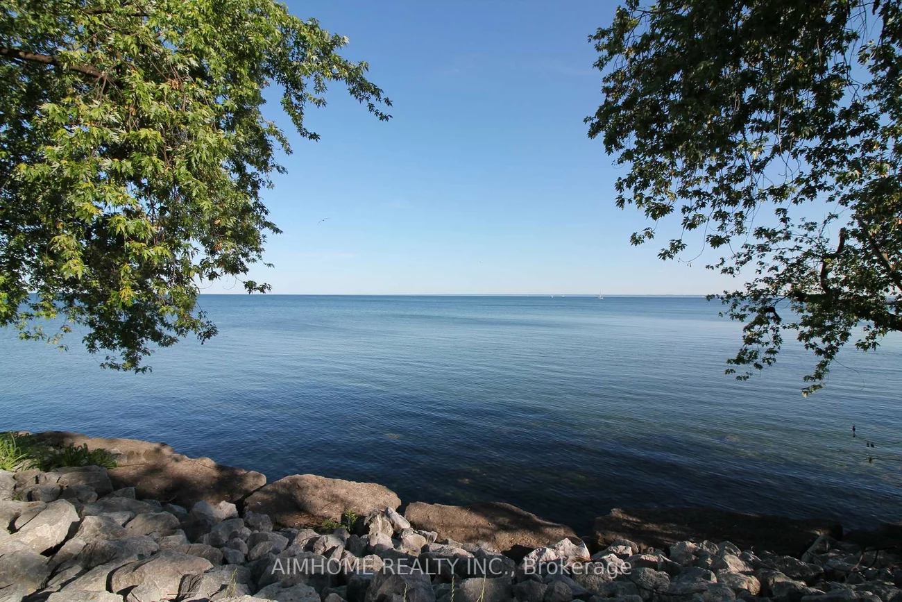 2101, Marine, 1001 - BR Bronte, Oakville