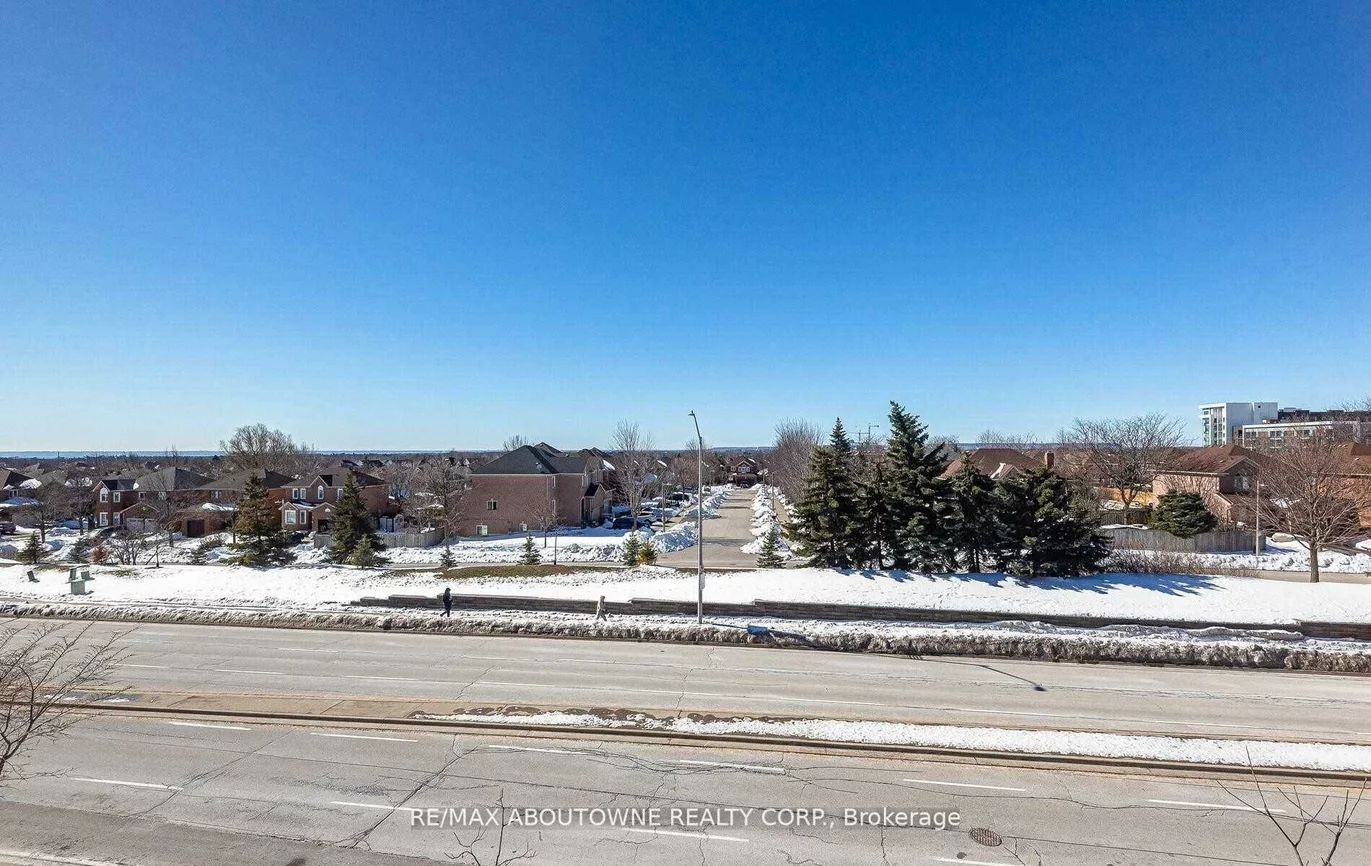 2557, Sixth, 1015 - RO River Oaks, Oakville