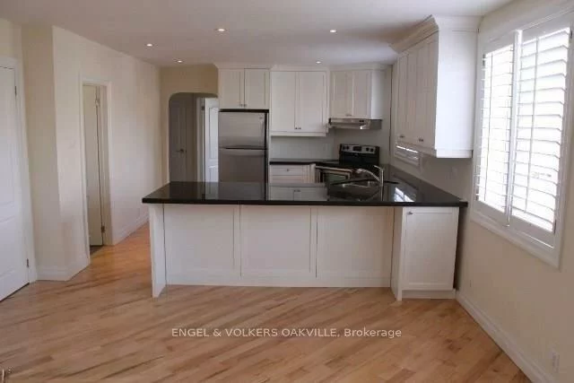 84, Reynolds, 1013 - OO Old Oakville, Oakville