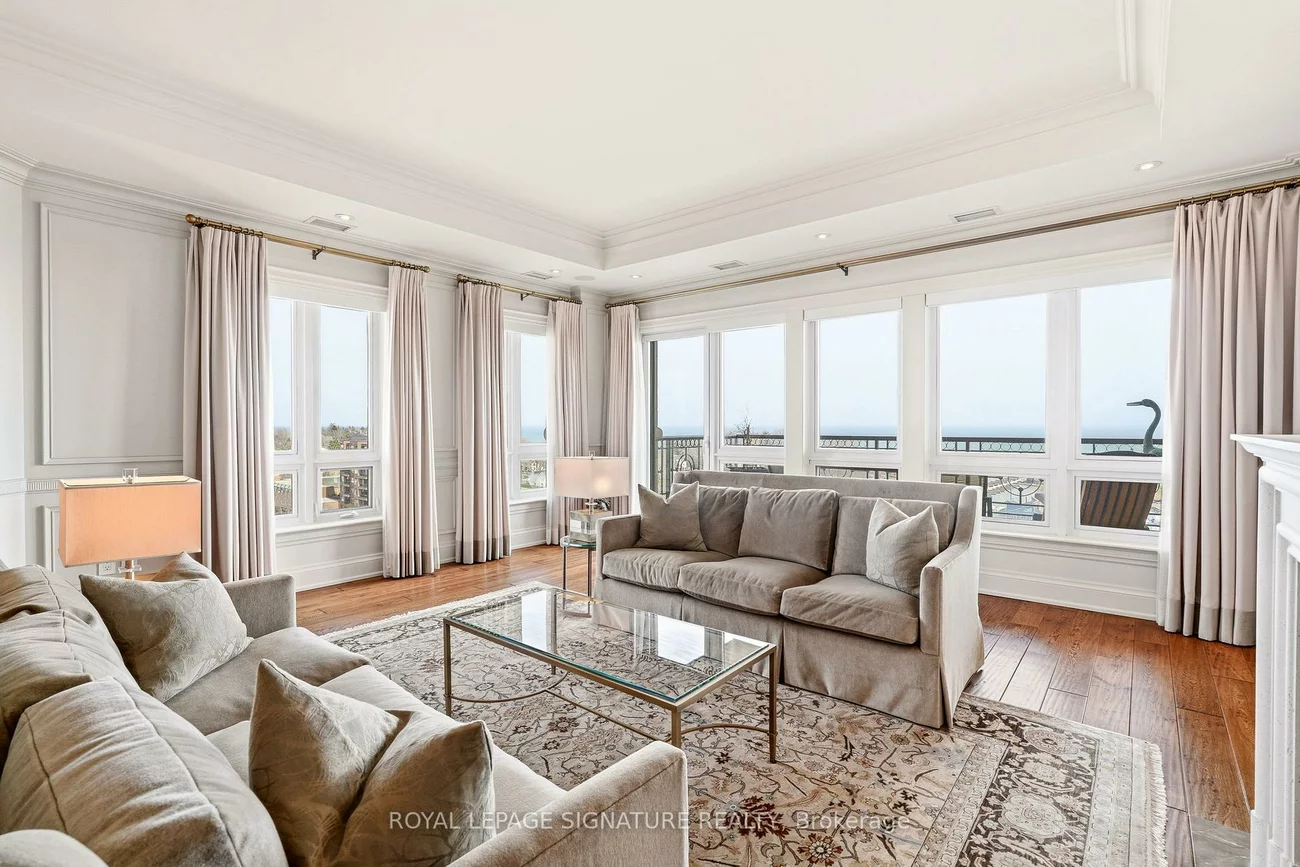 111, Forsythe, 1002 - CO Central, Oakville