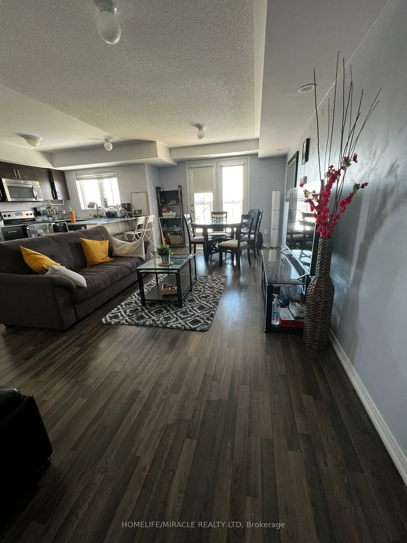 2504, Post, 1015 - RO River Oaks, Oakville