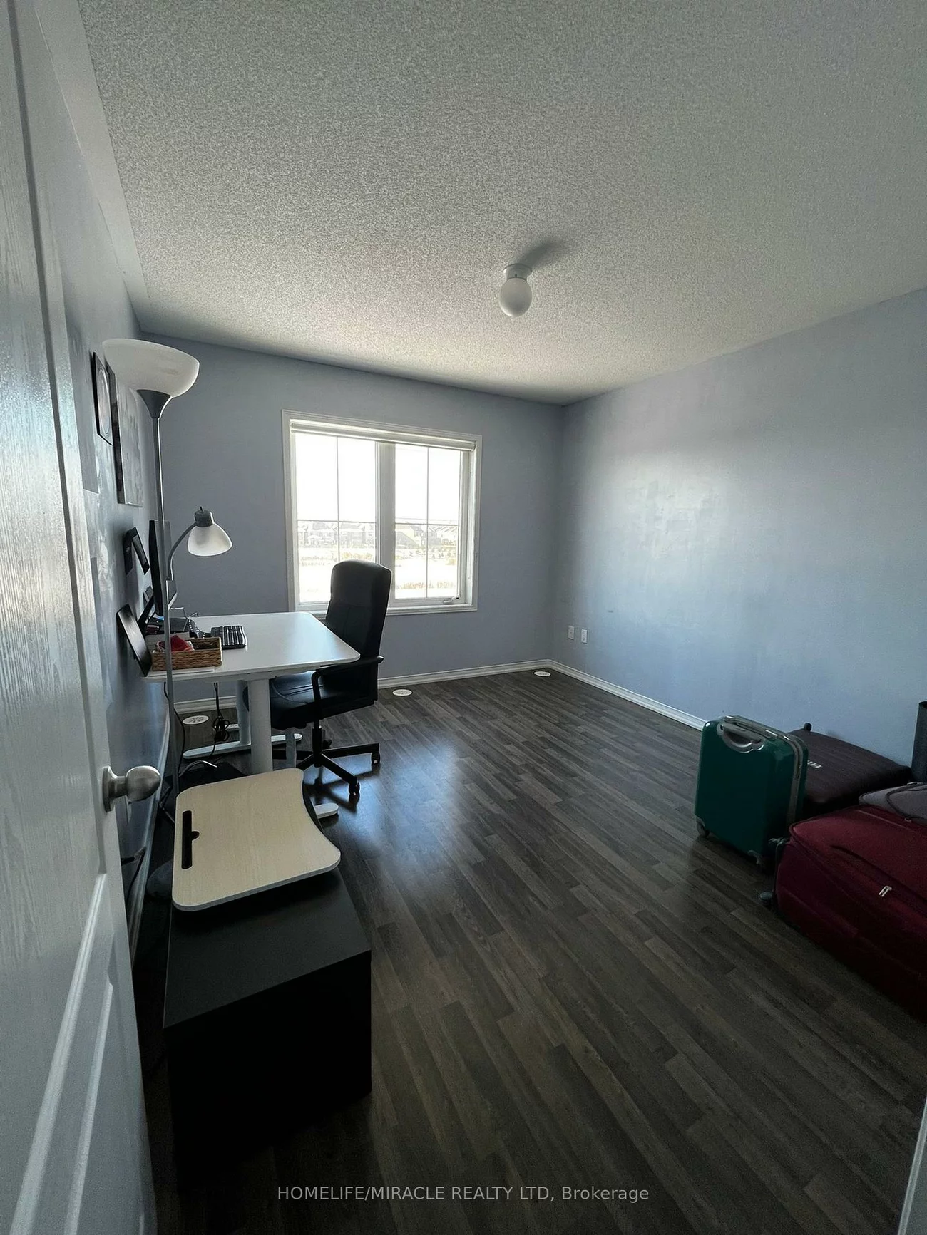 2504, Post, 1015 - RO River Oaks, Oakville