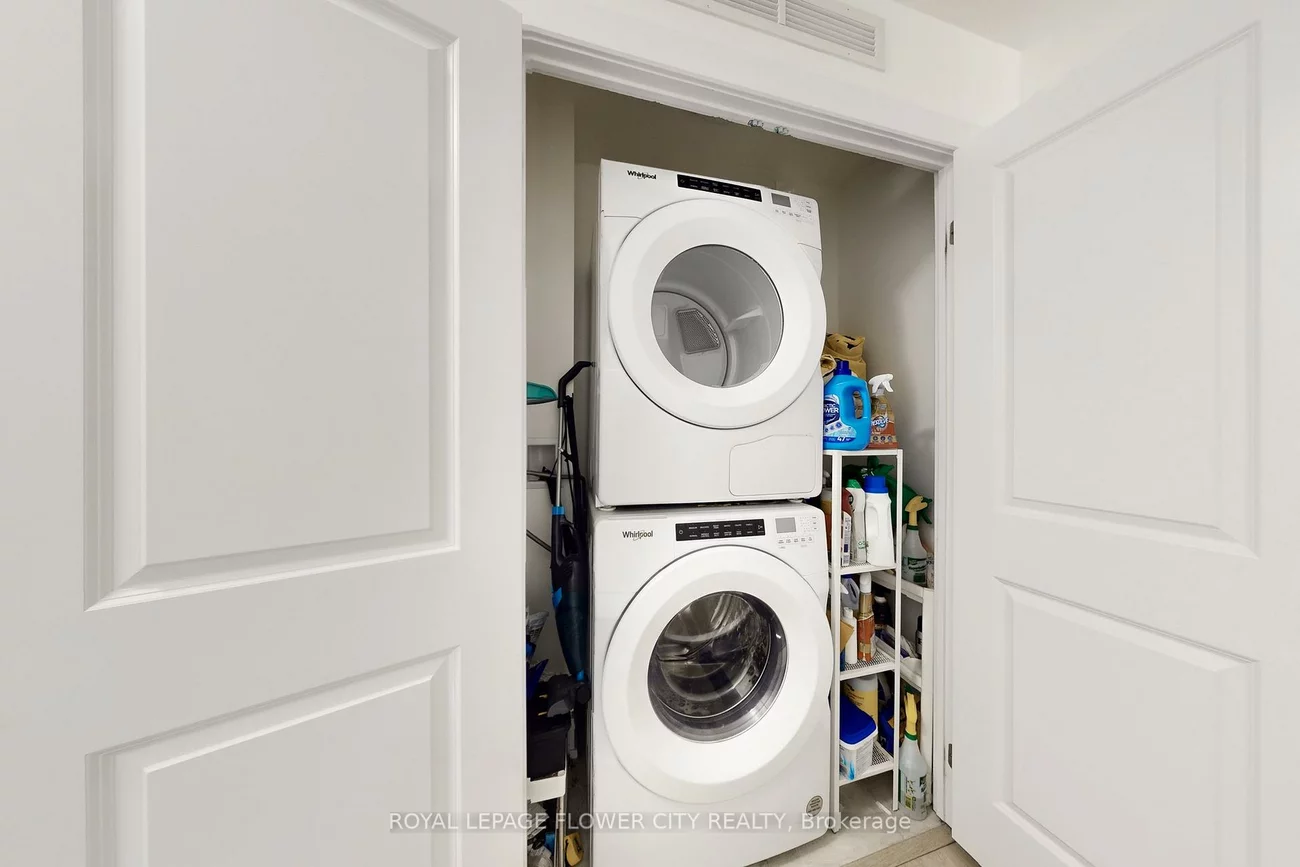 3220, William Coltson, 1010 - JM Joshua Meadows, Oakville