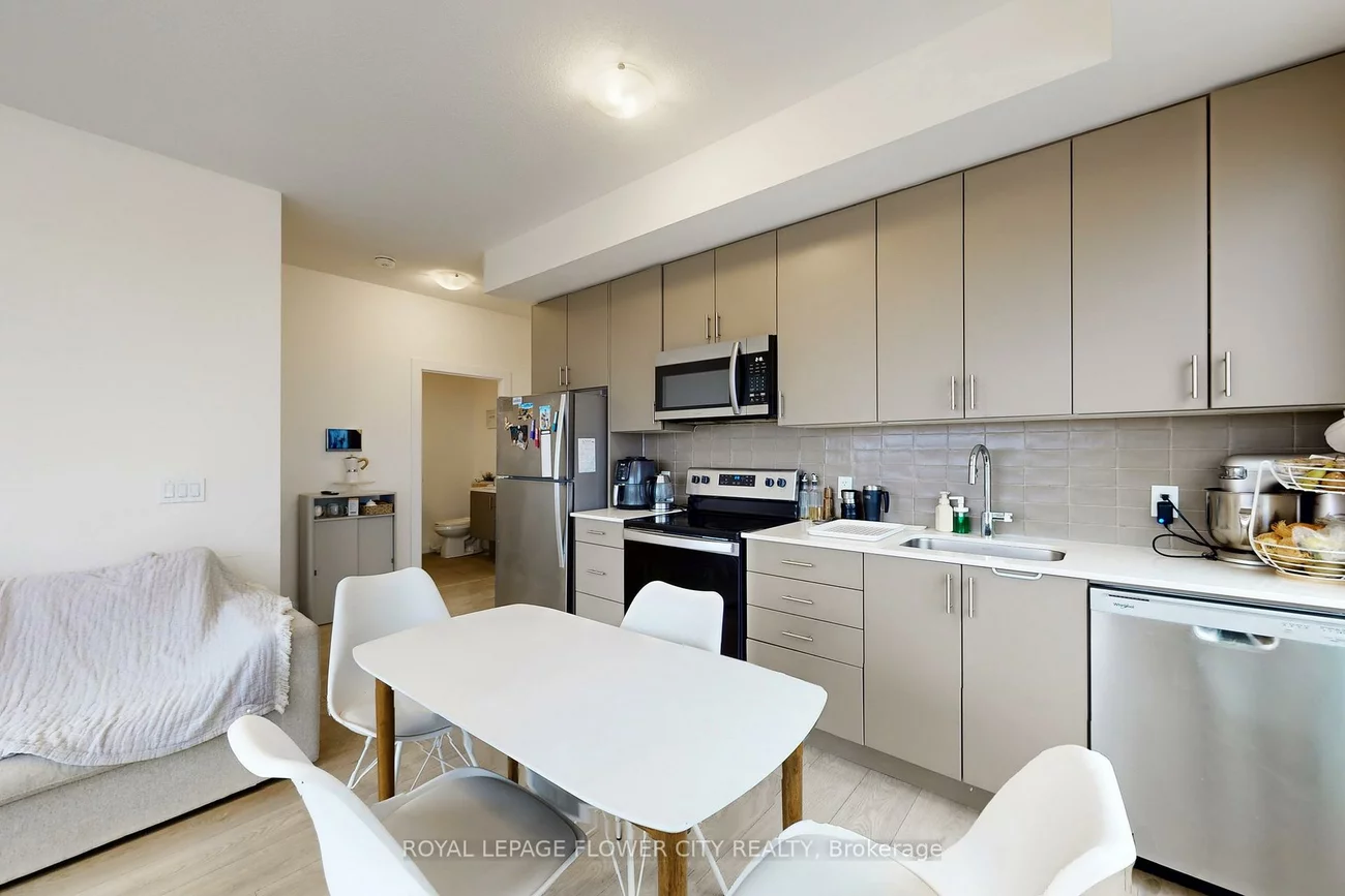 3220, William Coltson, 1010 - JM Joshua Meadows, Oakville