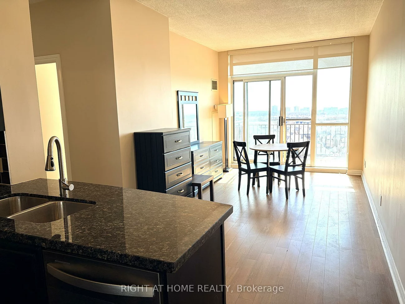 2365, Central Park, 1015 - RO River Oaks, Oakville