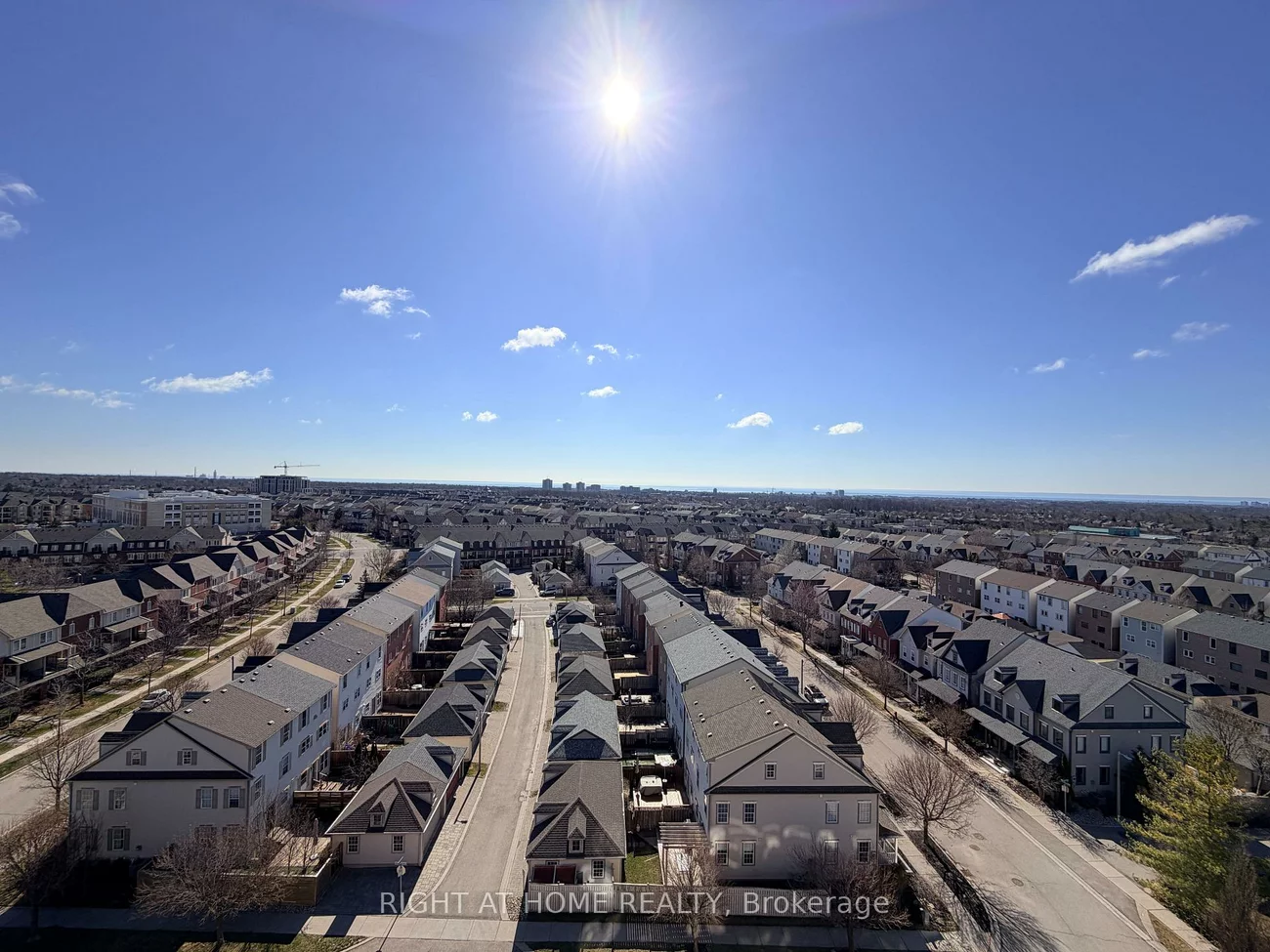 2365, Central Park, 1015 - RO River Oaks, Oakville