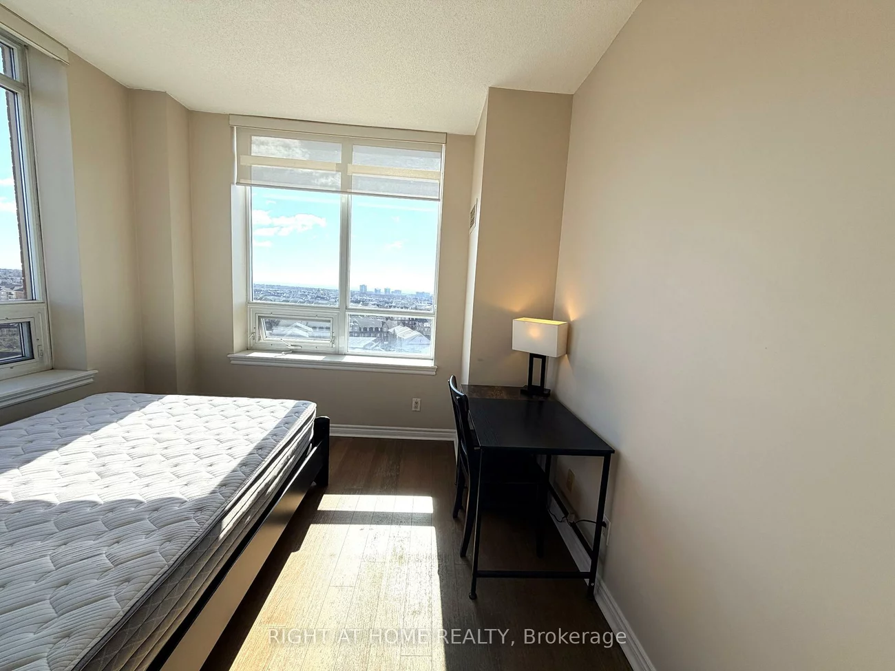 2365, Central Park, 1015 - RO River Oaks, Oakville