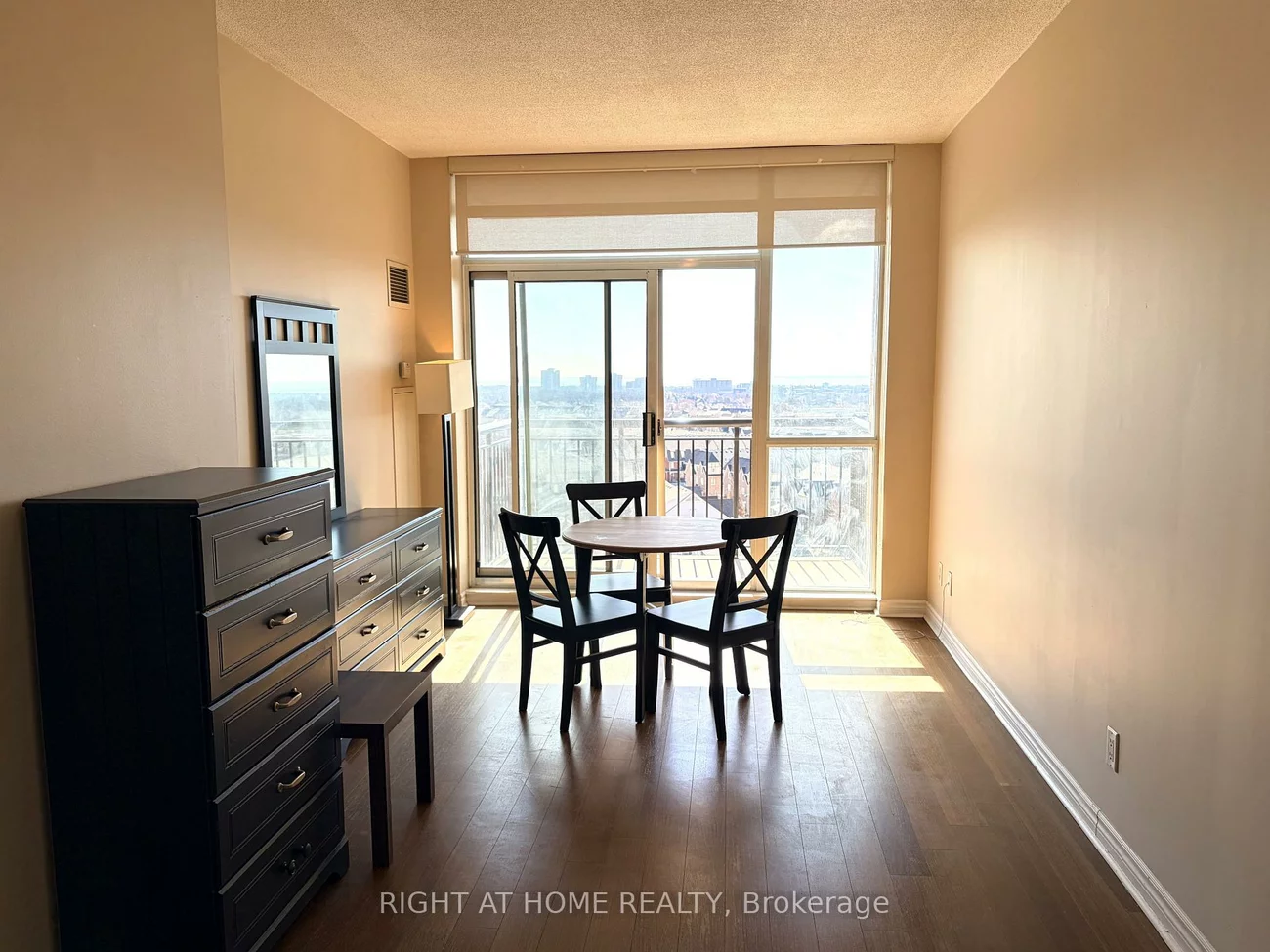 2365, Central Park, 1015 - RO River Oaks, Oakville