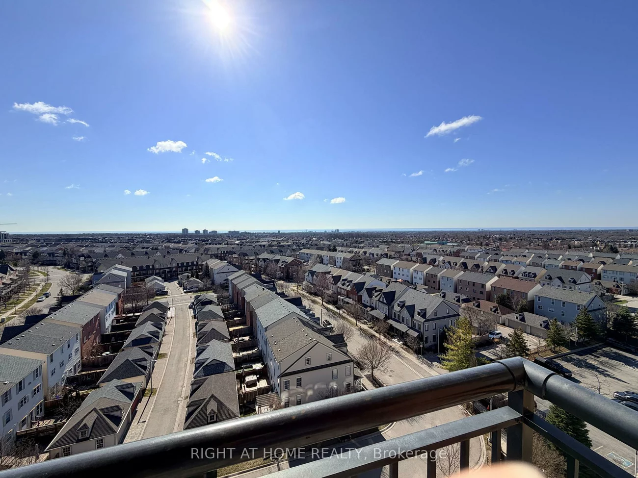 2365, Central Park, 1015 - RO River Oaks, Oakville