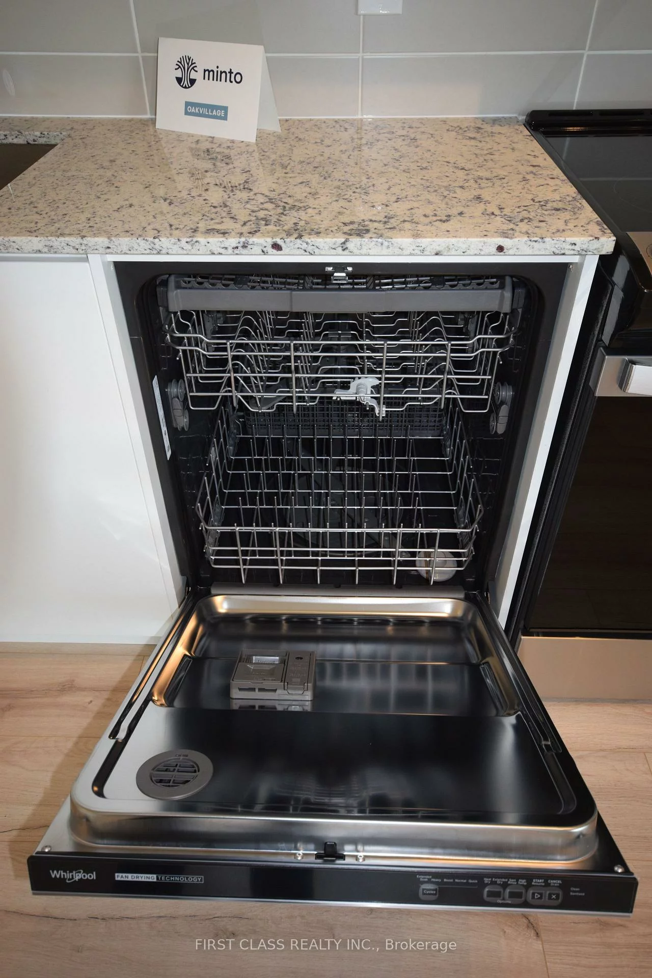 345, Wheat Boom, 1010 - JM Joshua Meadows, Oakville