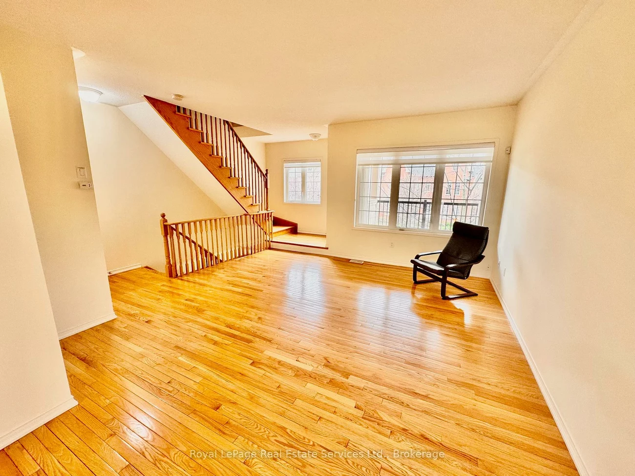 97, Georgian, 1015 - RO River Oaks, Oakville