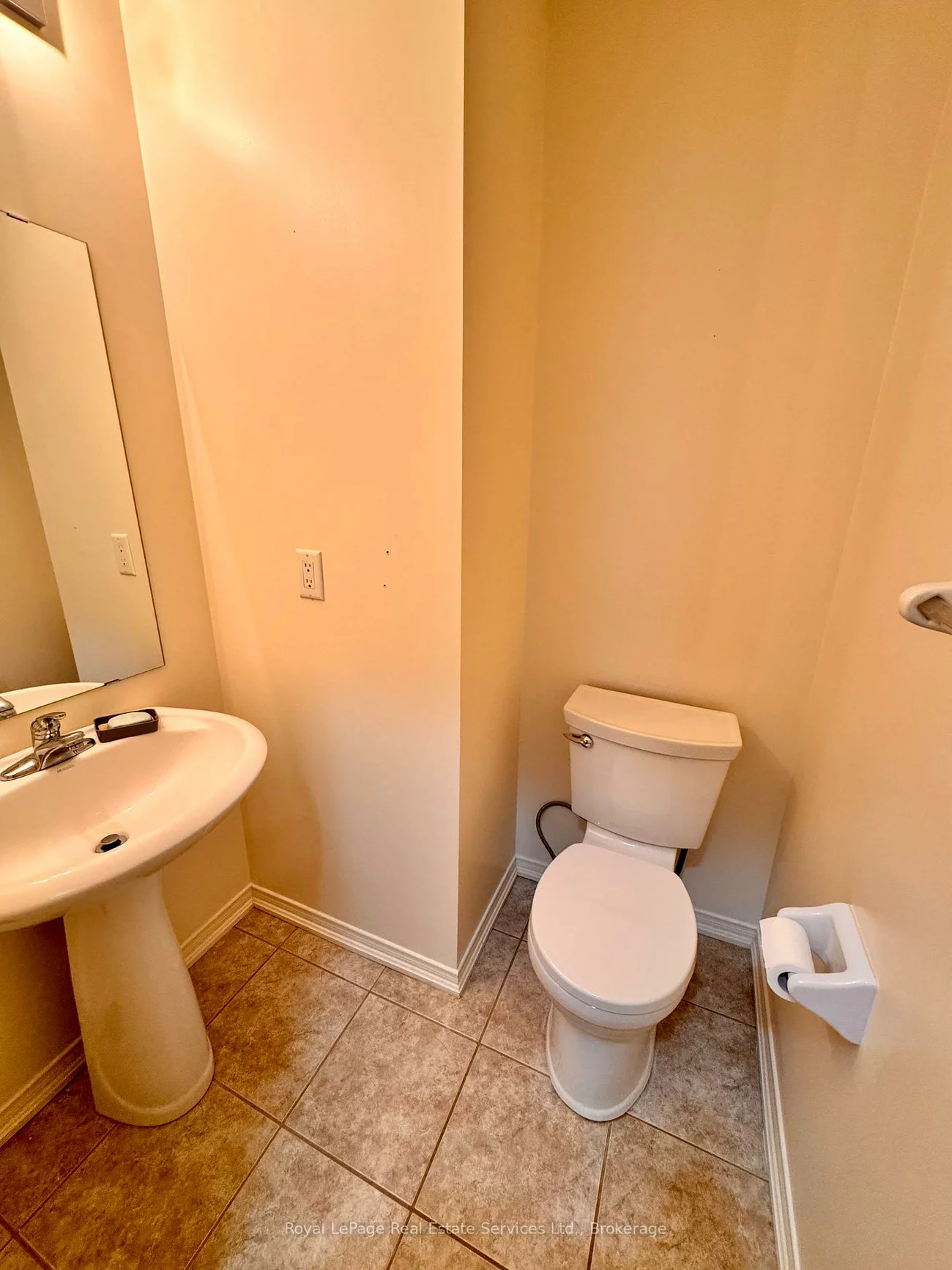 97, Georgian, 1015 - RO River Oaks, Oakville