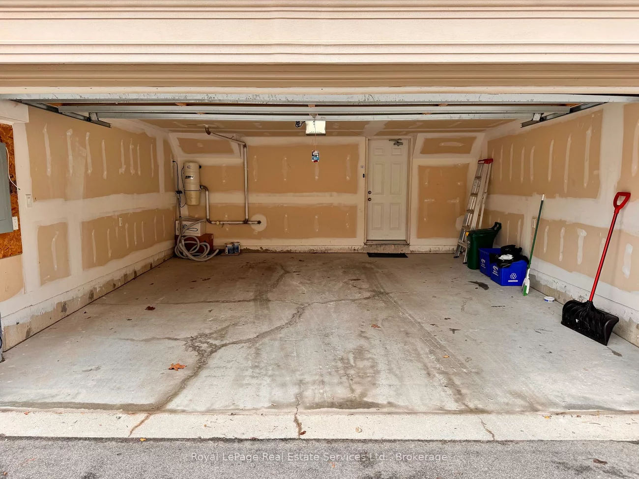 97, Georgian, 1015 - RO River Oaks, Oakville