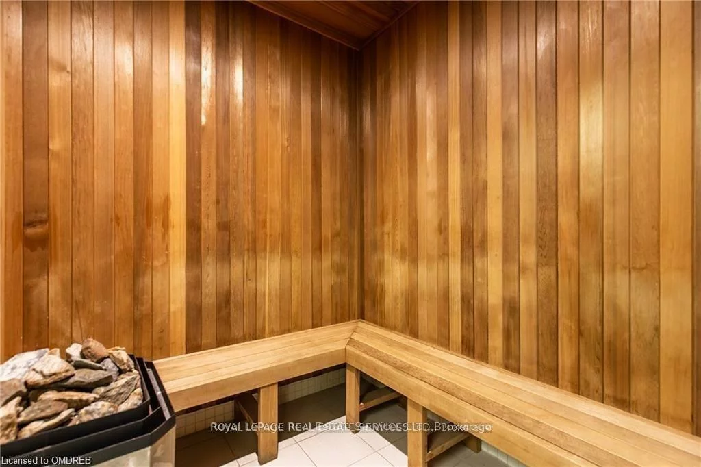 97, Georgian, 1015 - RO River Oaks, Oakville