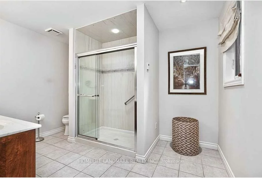 2006, Glenada, 1018 - WC Wedgewood Creek, Oakville