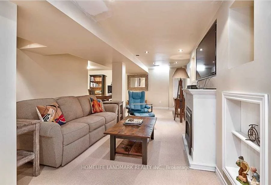 2006, Glenada, 1018 - WC Wedgewood Creek, Oakville