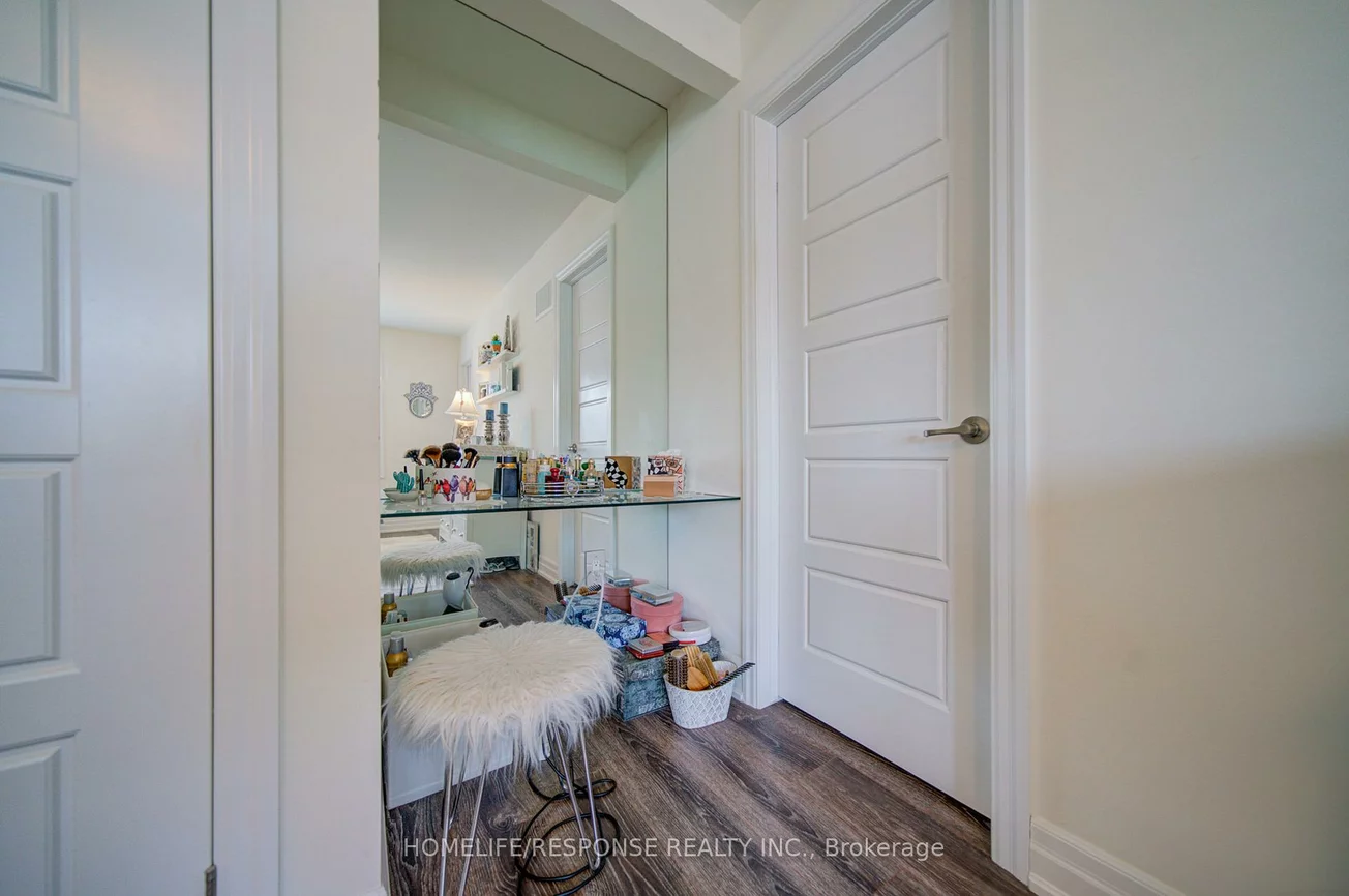 3023, Creekshore, 1008 - GO Glenorchy, Oakville