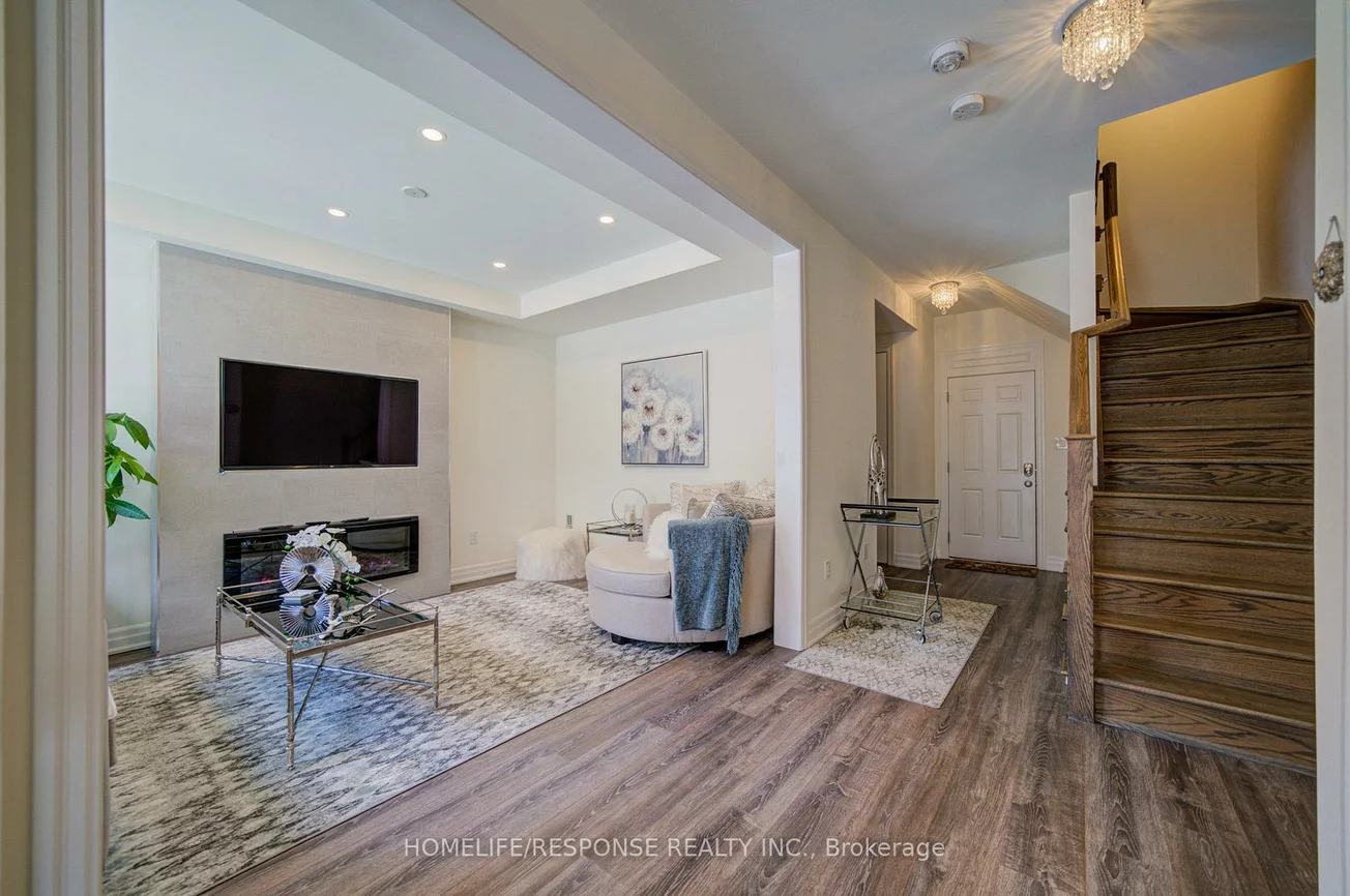 3023, Creekshore, 1008 - GO Glenorchy, Oakville