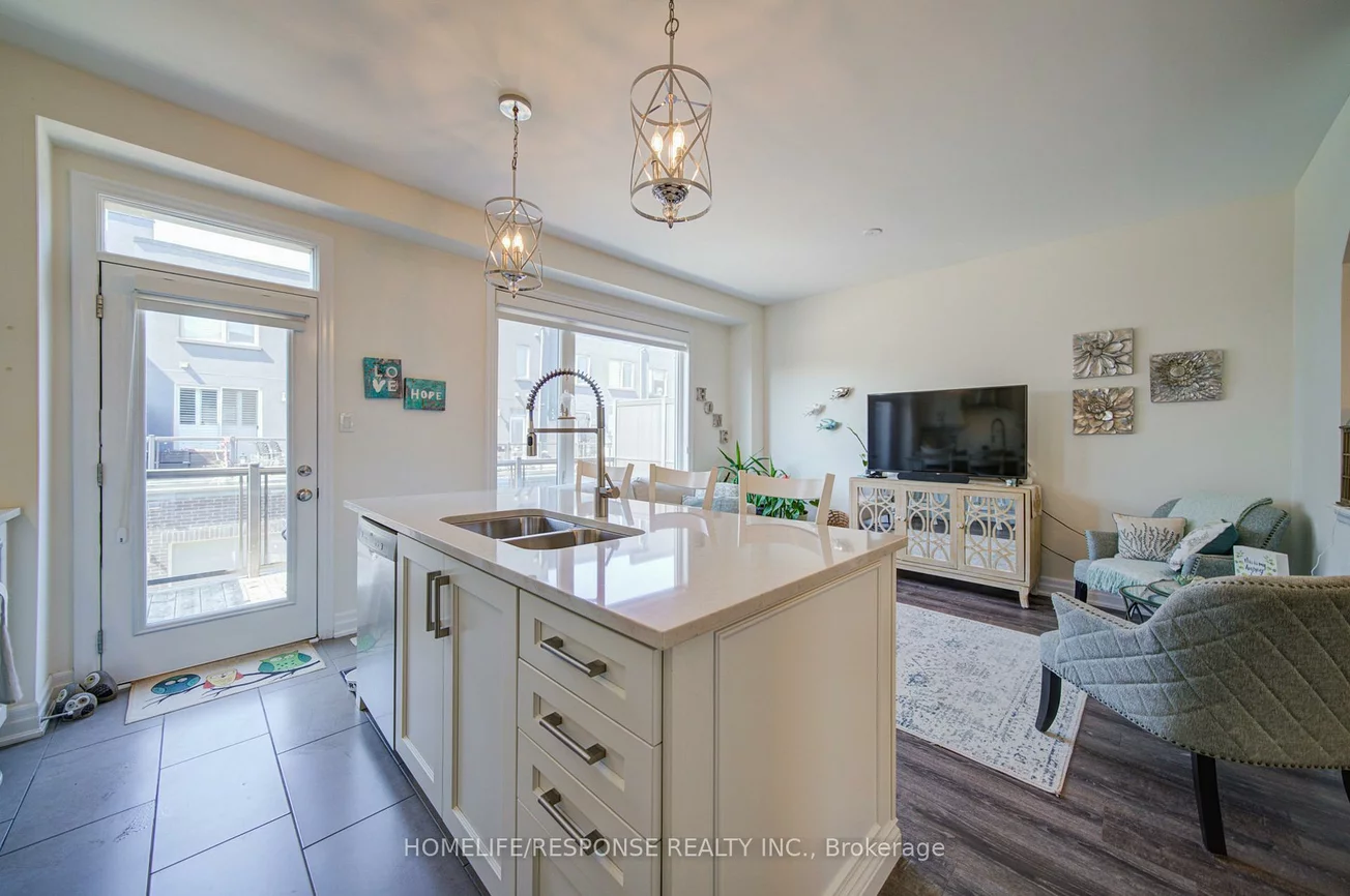 3023, Creekshore, 1008 - GO Glenorchy, Oakville