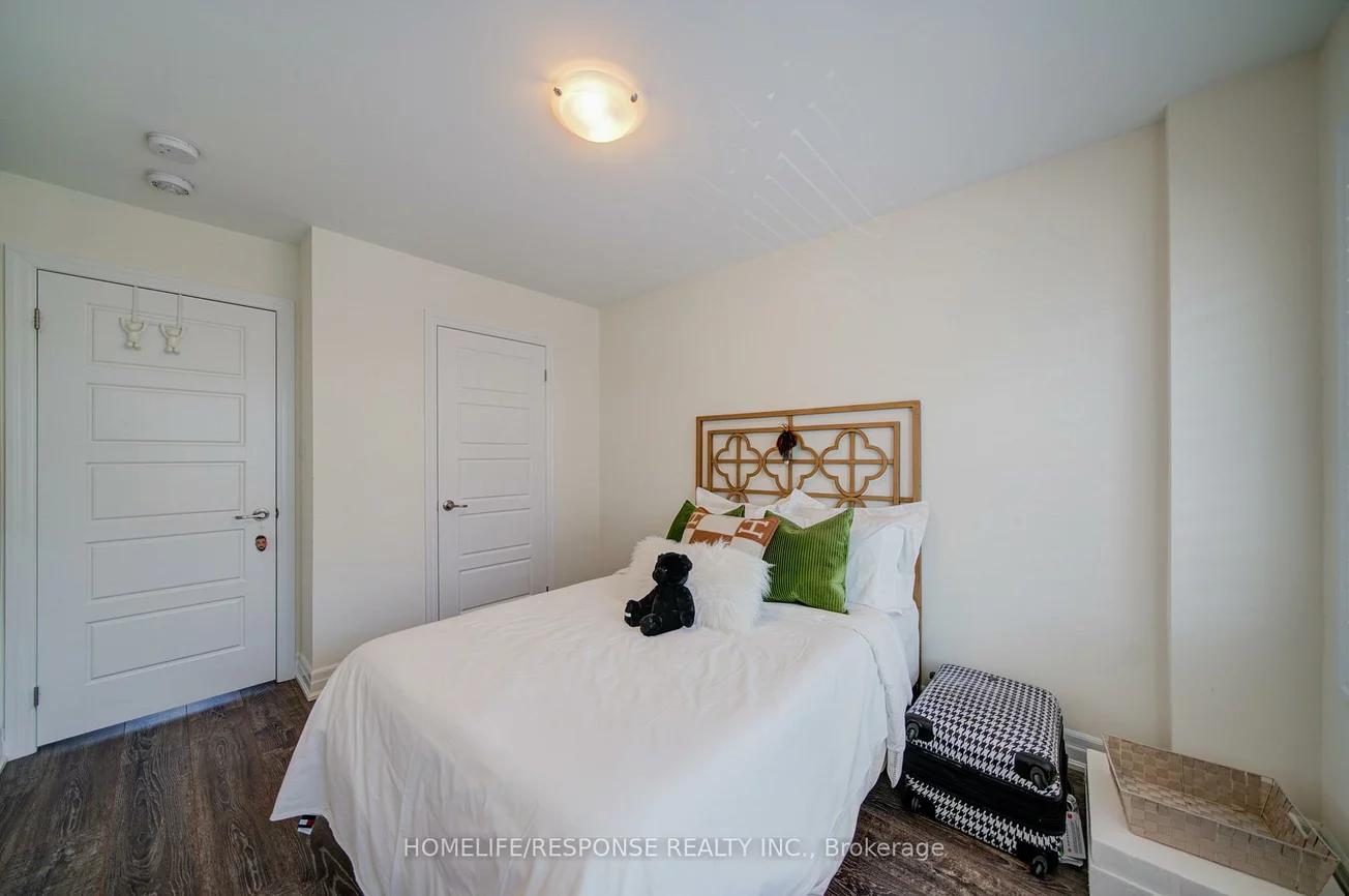 3023, Creekshore, 1008 - GO Glenorchy, Oakville