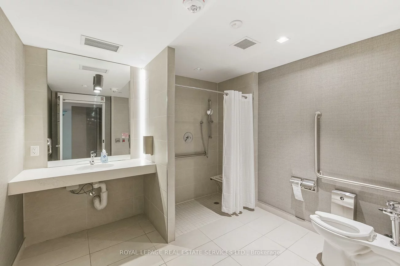 297, Oak Walk, 1015 - RO River Oaks, Oakville