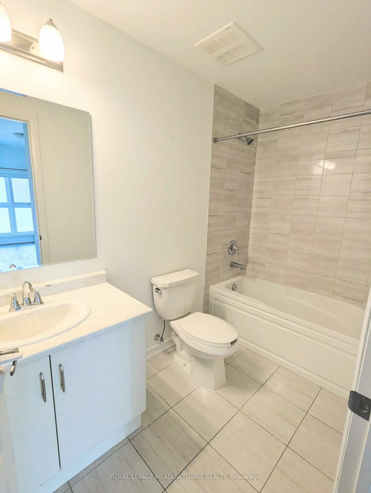 102, Grovewood, 1008 - GO Glenorchy, Oakville