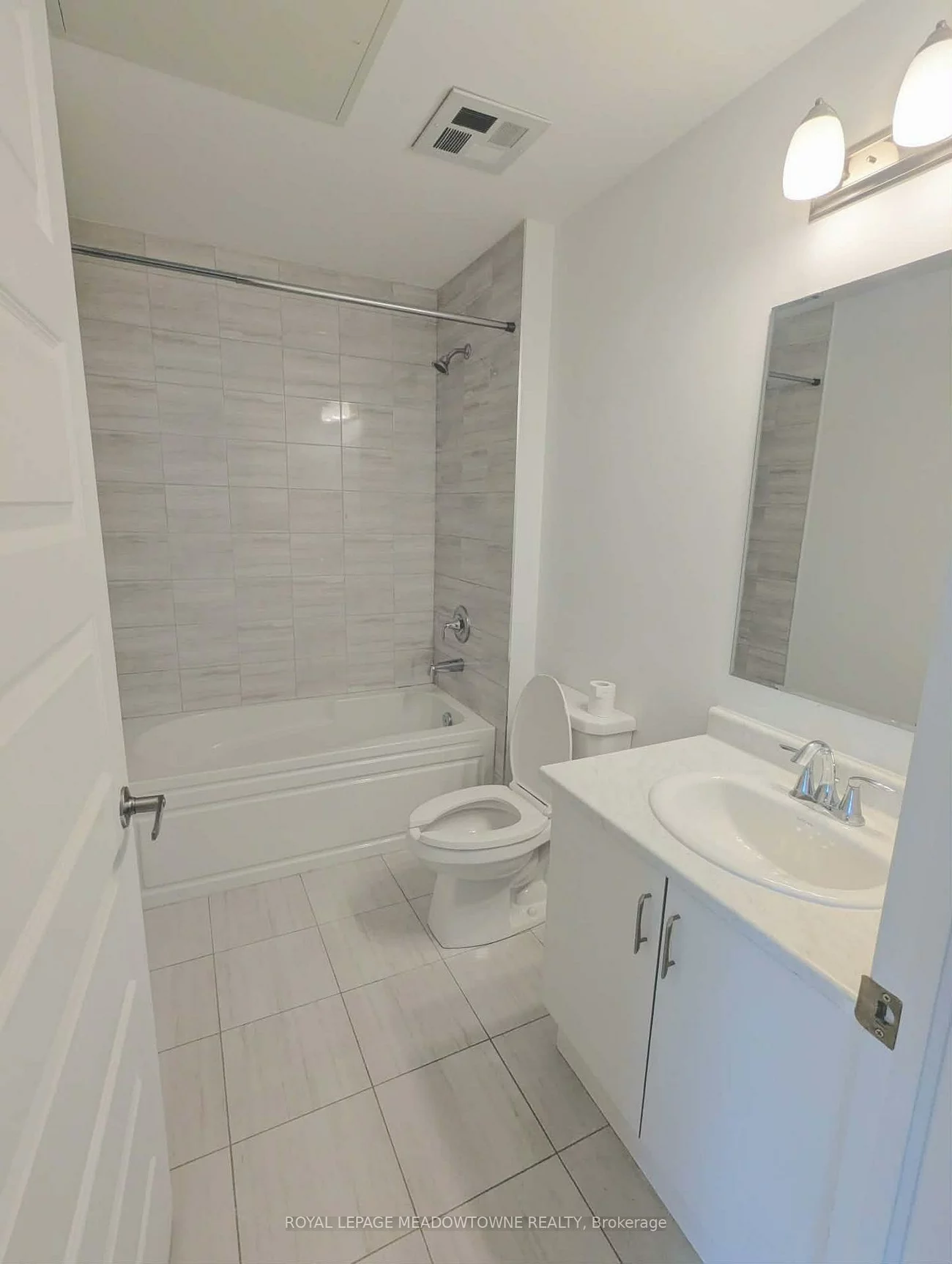 102, Grovewood, 1008 - GO Glenorchy, Oakville