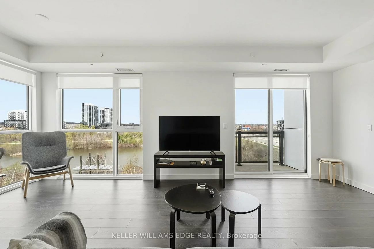 210, Sabina, 1008 - GO Glenorchy, Oakville