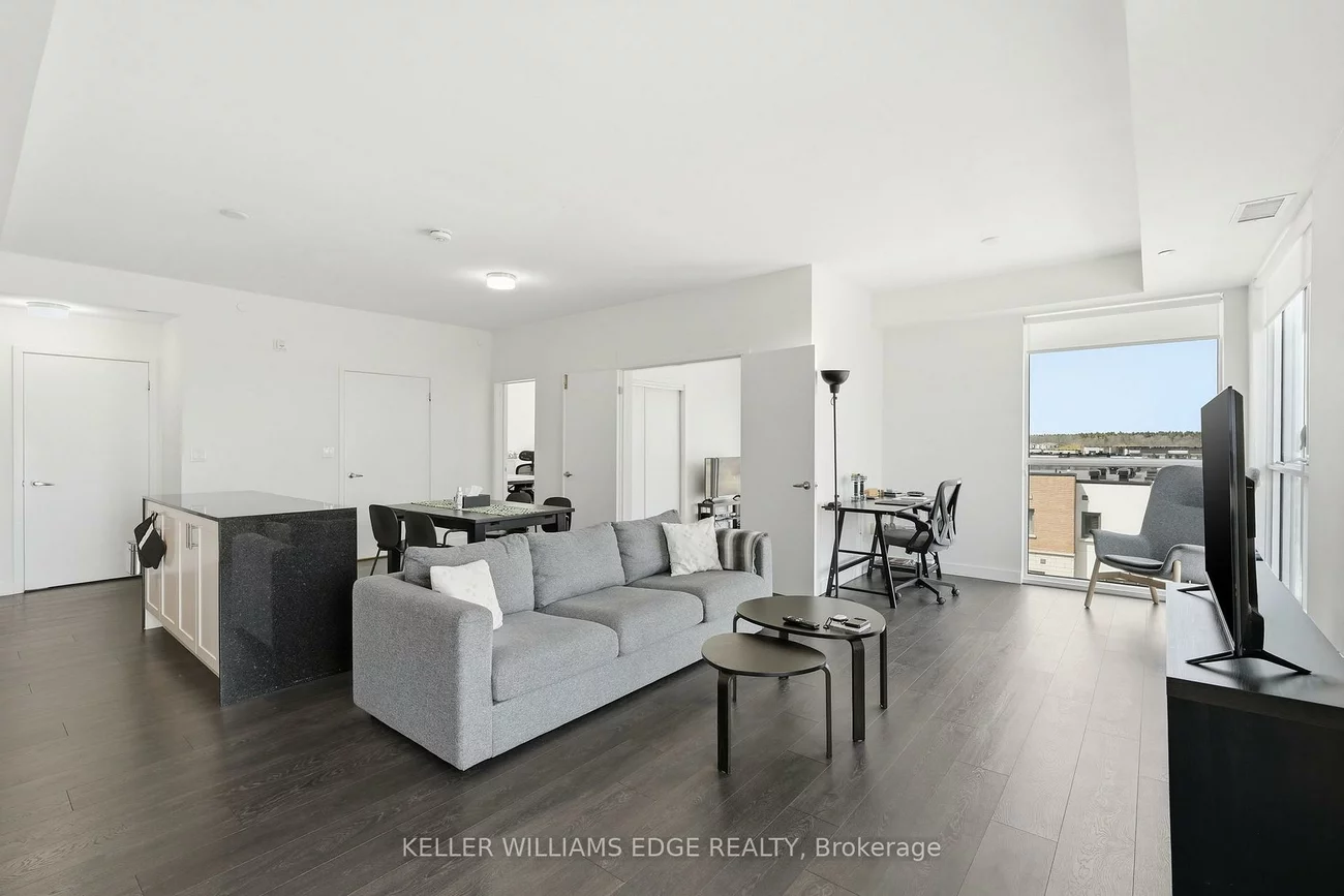 210, Sabina, 1008 - GO Glenorchy, Oakville