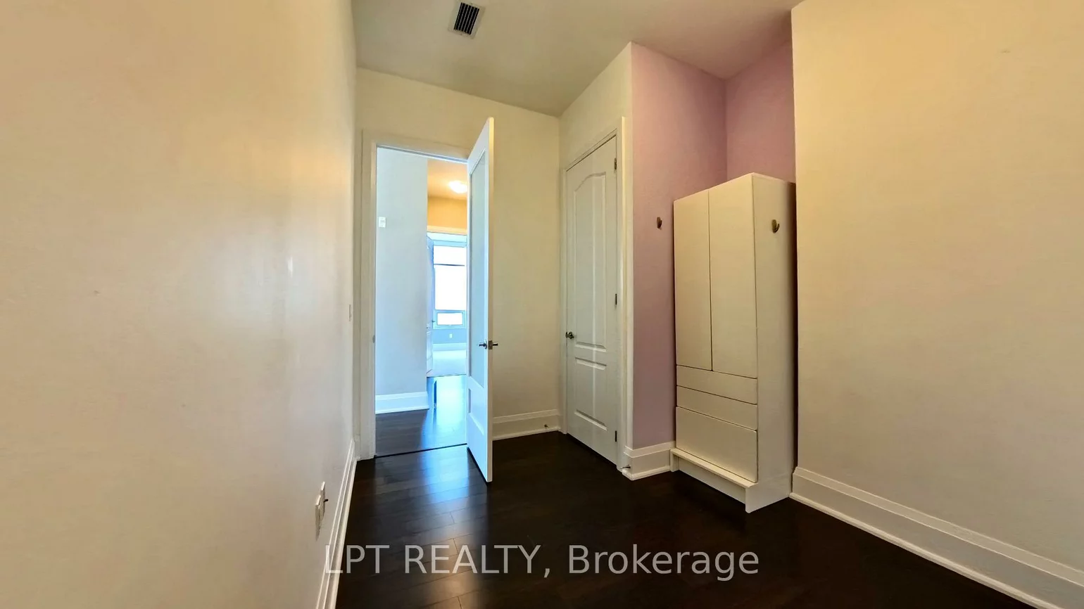 2470, Prince Michael, 1009 - JC Joshua Creek, Oakville