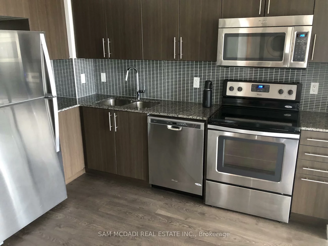 65, Speers, 1002 - CO Central, Oakville