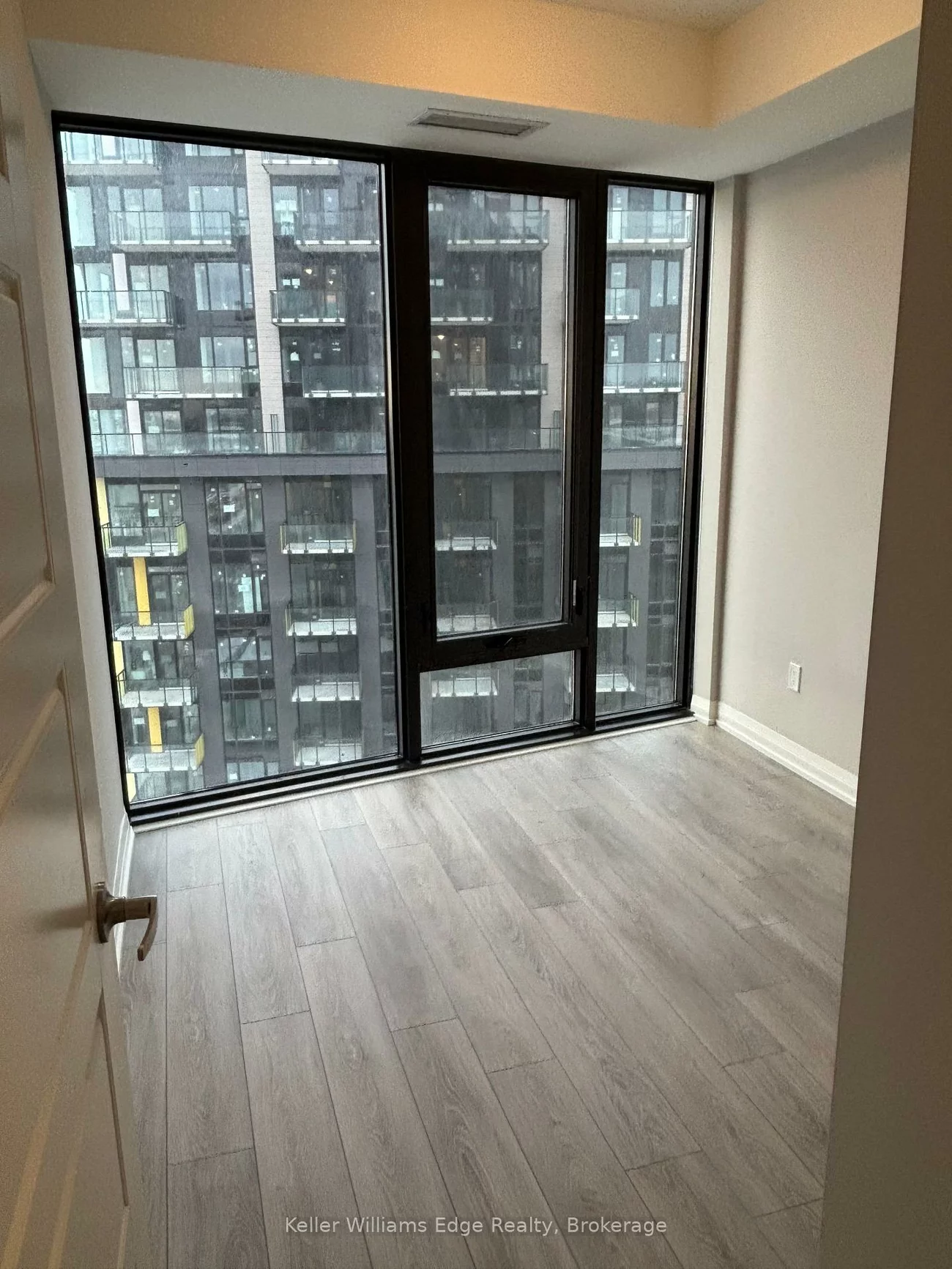 1415, Dundas, 1010 - JM Joshua Meadows, Oakville