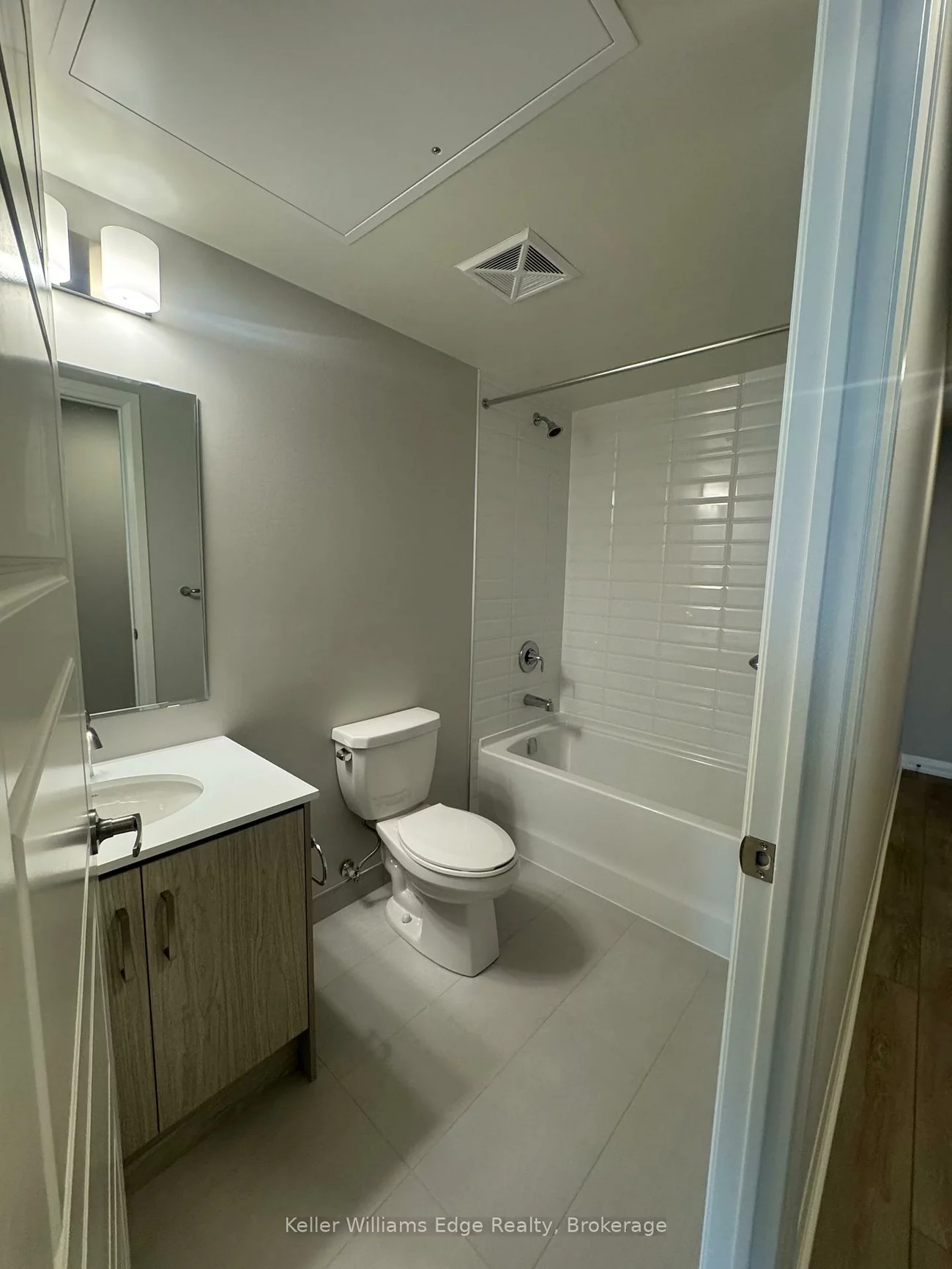 1415, Dundas, 1010 - JM Joshua Meadows, Oakville