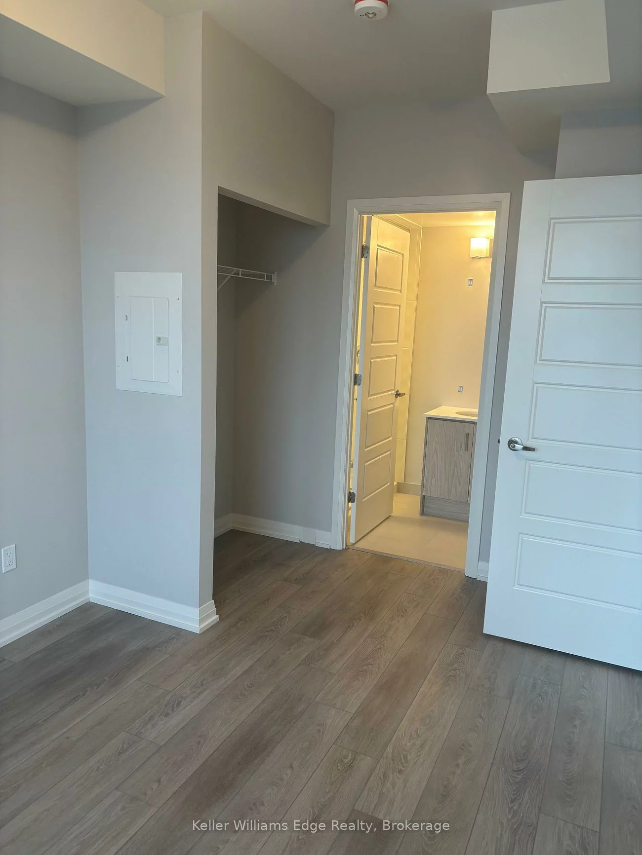 1415, Dundas, 1010 - JM Joshua Meadows, Oakville