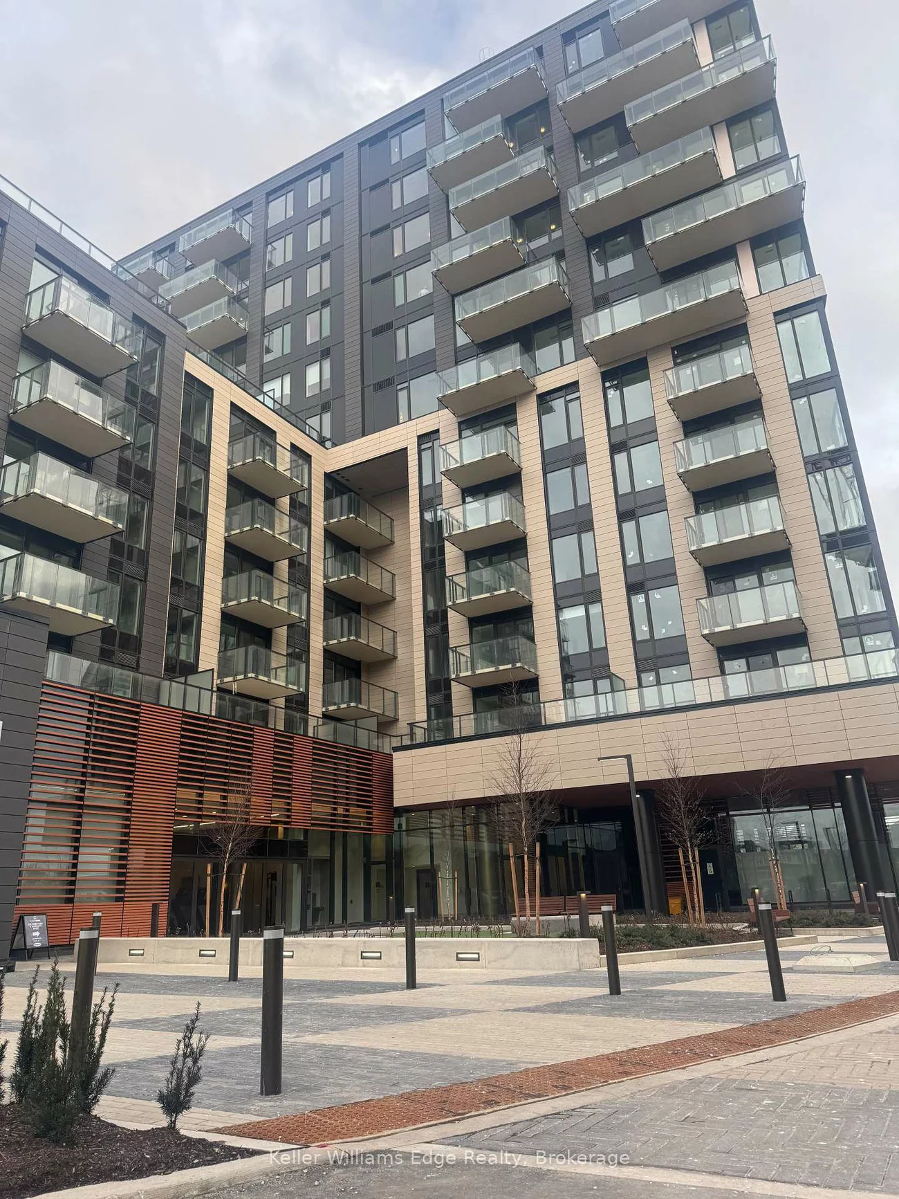 1415, Dundas, 1010 - JM Joshua Meadows, Oakville