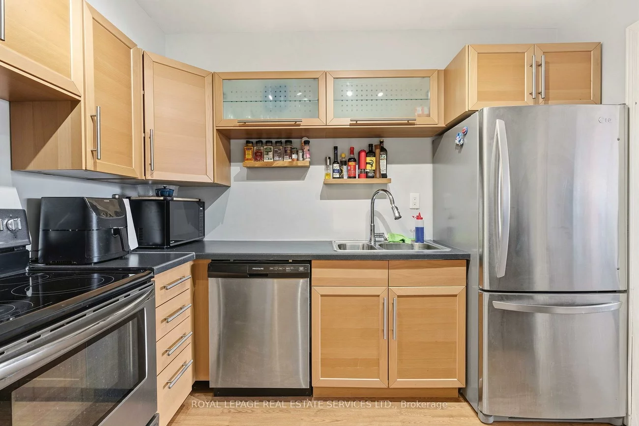 2263, Marine, 1001 - BR Bronte, Oakville