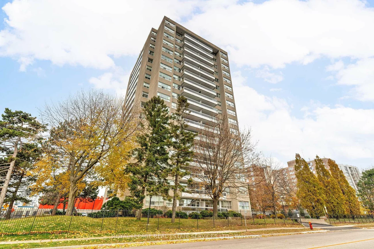 2263, Marine, 1001 - BR Bronte, Oakville