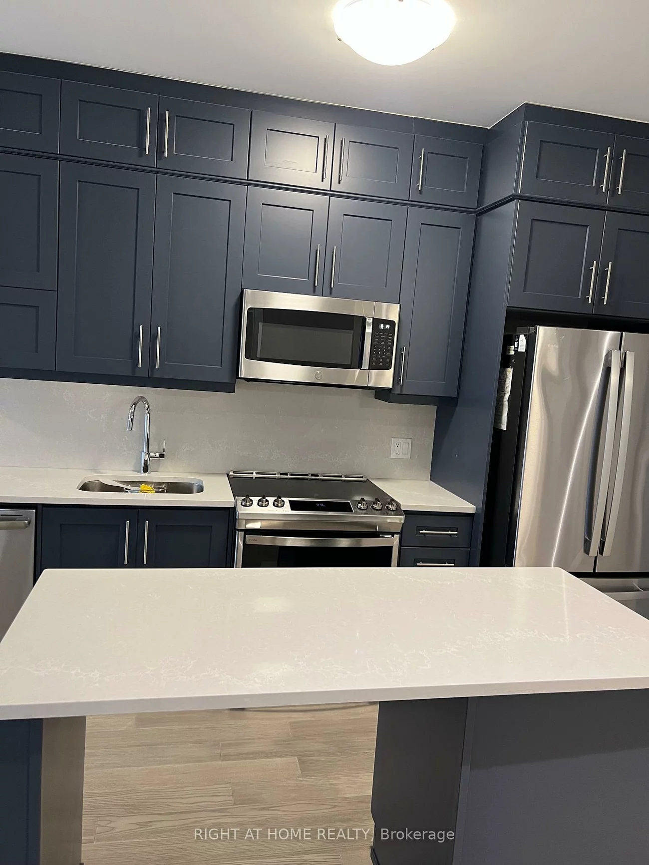 95, Dundas, 1008 - GO Glenorchy, Oakville