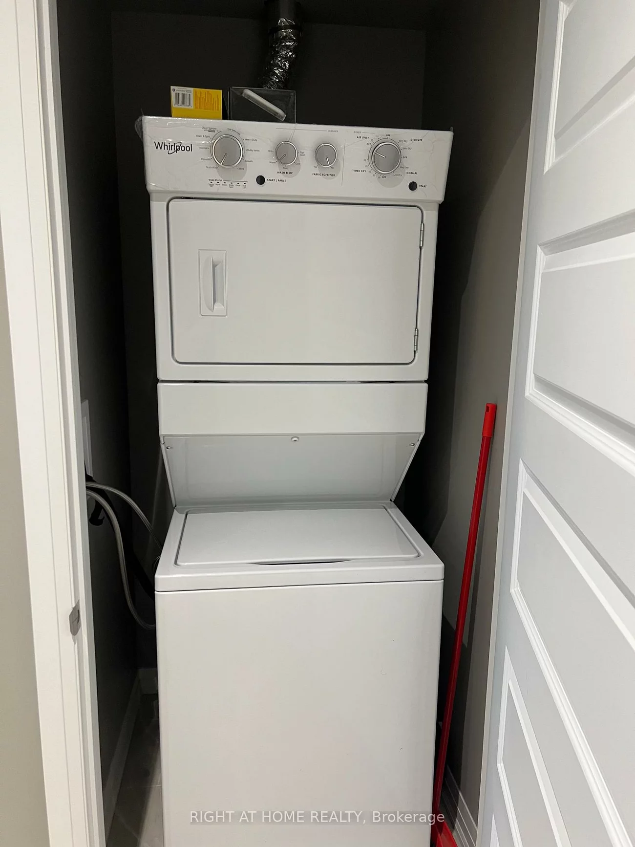 95, Dundas, 1008 - GO Glenorchy, Oakville