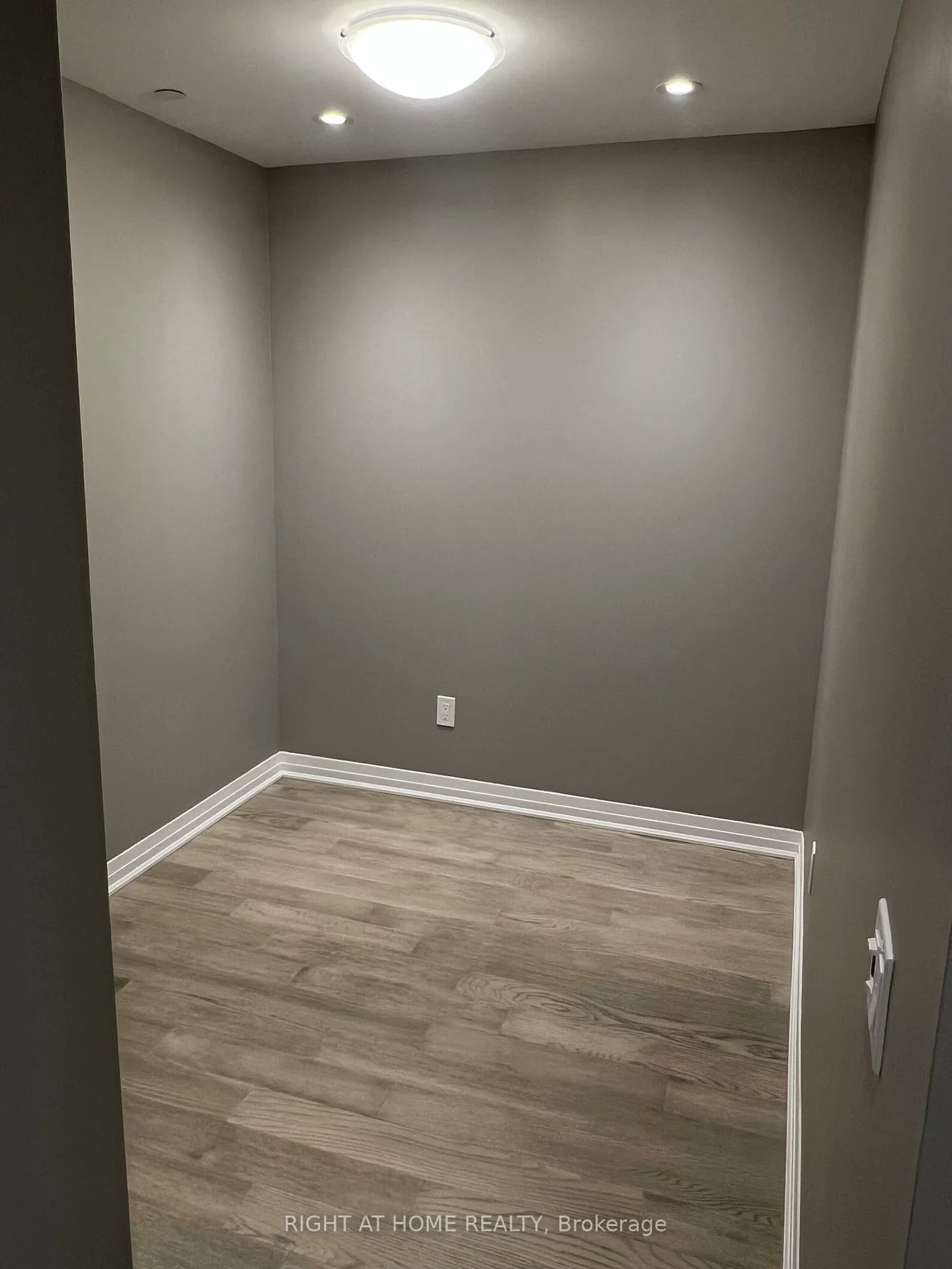 95, Dundas, 1008 - GO Glenorchy, Oakville