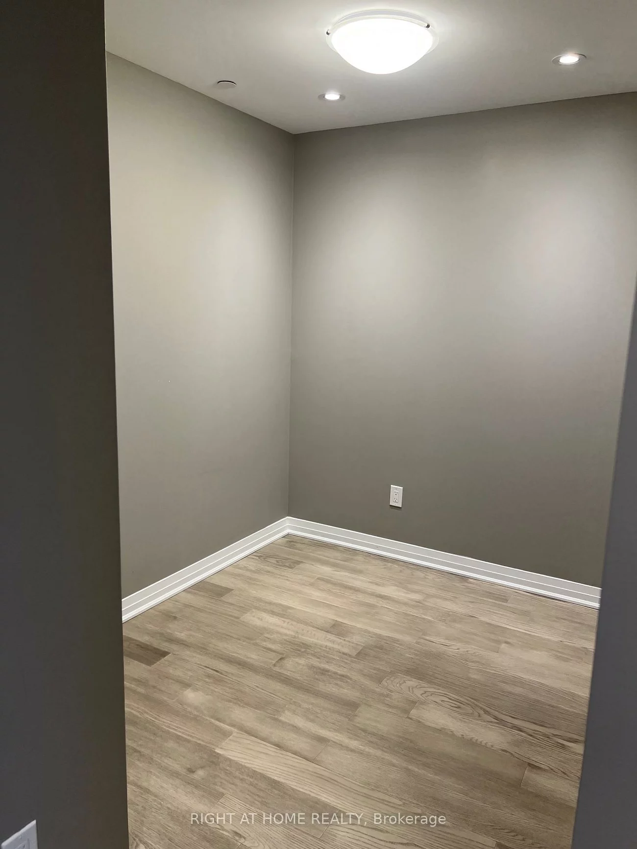 95, Dundas, 1008 - GO Glenorchy, Oakville