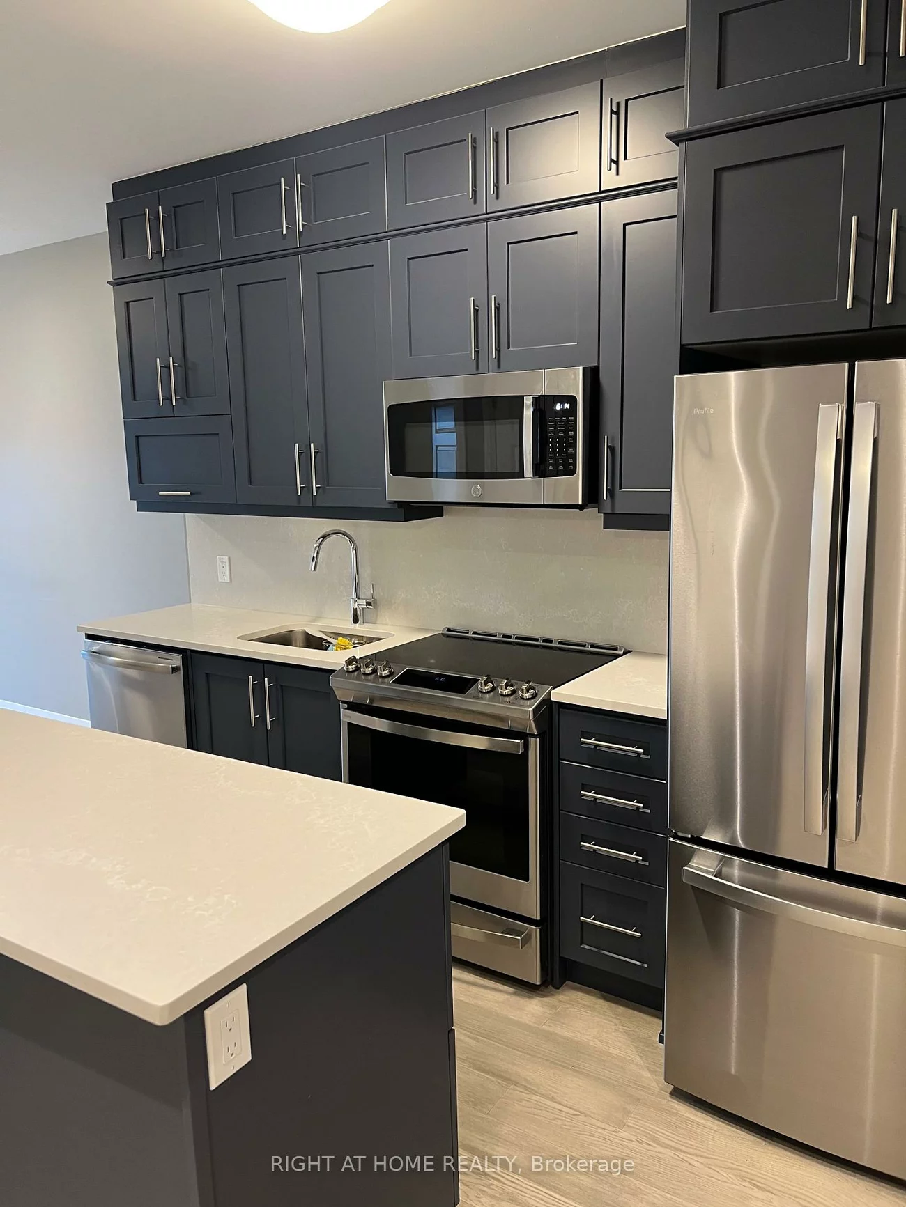 95, Dundas, 1008 - GO Glenorchy, Oakville