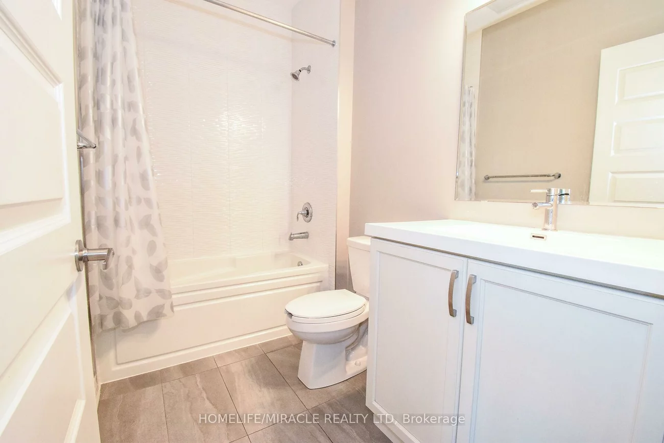 102, Grovewood, 1008 - GO Glenorchy, Oakville