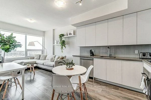 297, Oak Walk, 1015 - RO River Oaks, Oakville