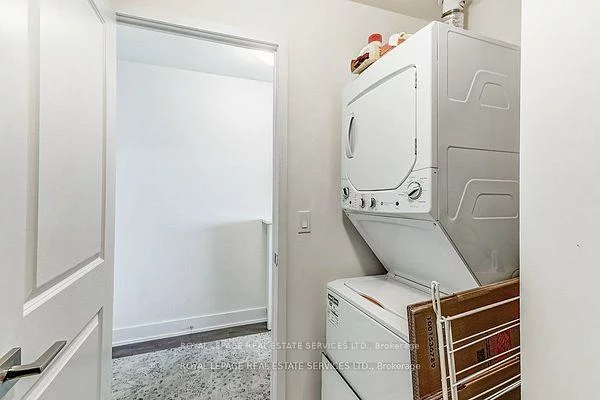 297, Oak Walk, 1015 - RO River Oaks, Oakville