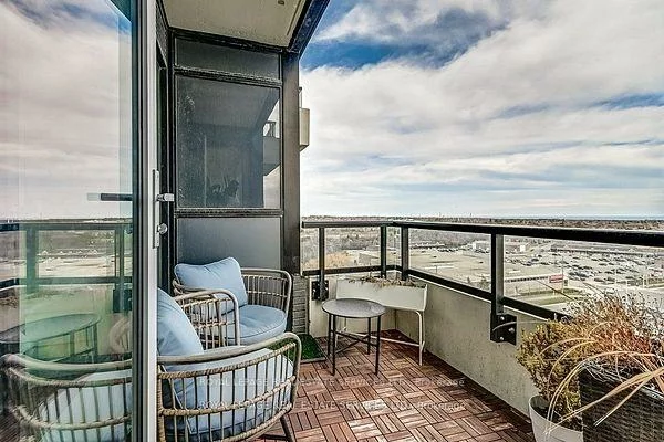 297, Oak Walk, 1015 - RO River Oaks, Oakville