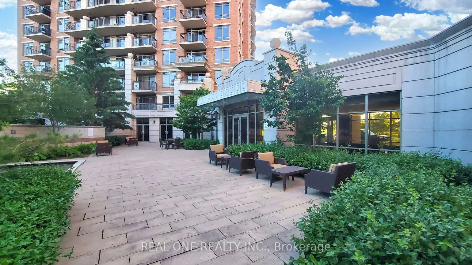 2391, Central Park, 1015 - RO River Oaks, Oakville