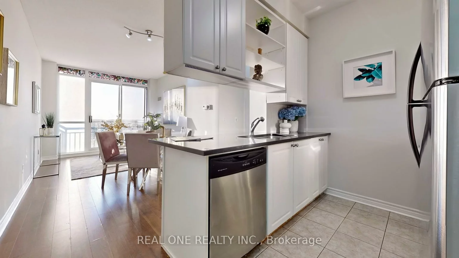 2391, Central Park, 1015 - RO River Oaks, Oakville